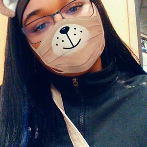 Meet your Posher, Lena